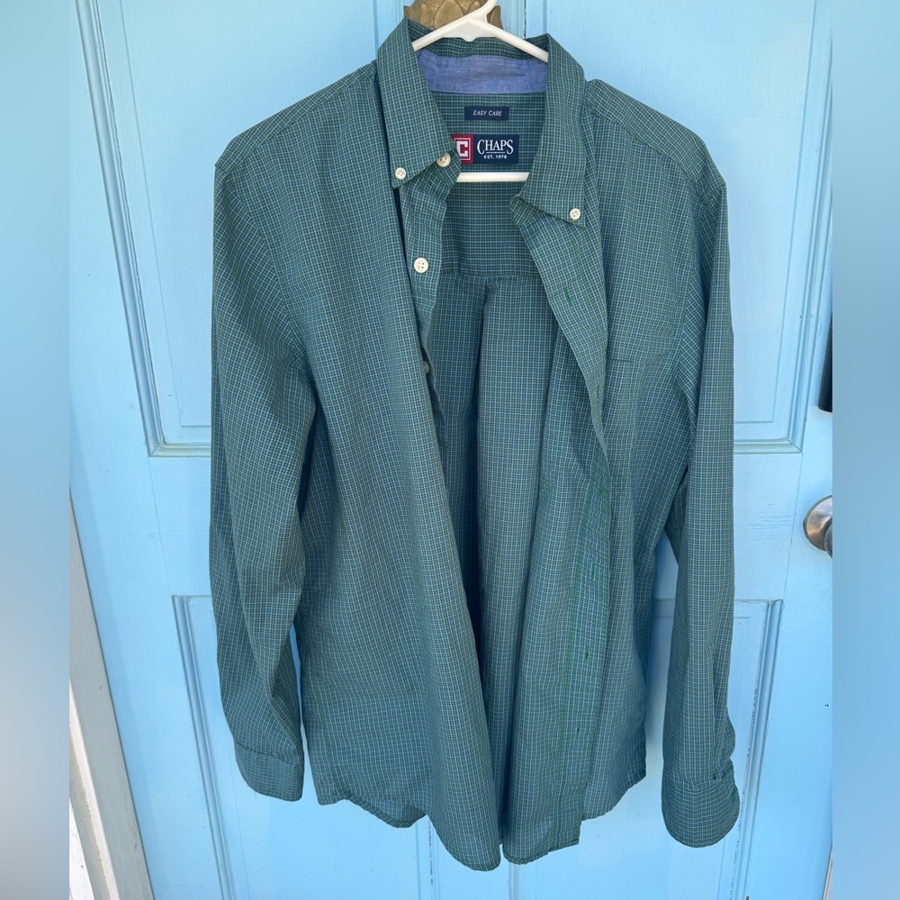 Chaps Green Checkered Button-Up Shirt size M